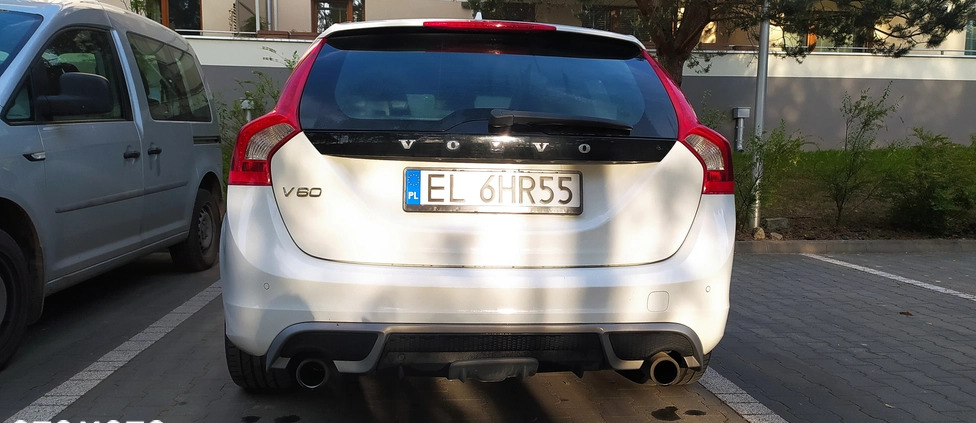 Volvo V60 cena 36900 przebieg: 222000, rok produkcji 2011 z Łódź małe 79
